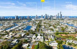 9 Moana Park Avenue, Broadbeach Waters, Qld 4218