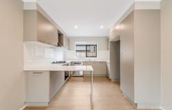 24 Tapioca Street, Manor Lakes, Vic 3024