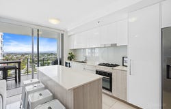 807/378 Marine Parade, Labrador, Qld 4215