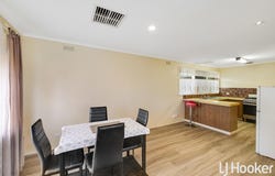 13 Bridge Road, Melton South, Vic 3338