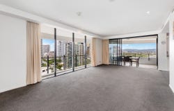 89 Surf Parade, Broadbeach, Qld 4218