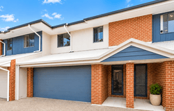 5/170 Whiting Street, Labrador, Qld 4215