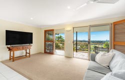 27 Robinson Place, Currumbin Waters, Qld 4223
