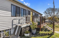 1 Hall Street, Kilkivan, Qld 4600