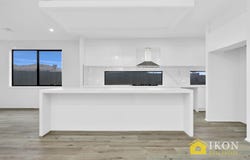 10 MAYFIELD CRESCENT, Kilmore, Vic 3764