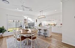 14 Brittle Street, Redland Bay, Qld 4165