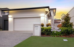 6127 Bolsena Circuit, Hope Island, Qld 4212