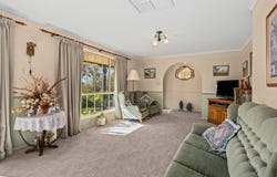 32 Babbacombe Drive, Moana, SA 5169