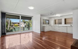 44 Cemetery Road, Eastern Heights, Qld 4305