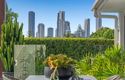 35 Boomerang Crescent, Sorrento, Qld 4217