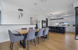 160 Cedar Creek Road, Upper Kedron, Qld 4055