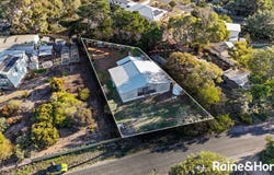 18 Lakeside Avenue, Clayton Bay, SA 5256