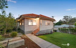 30 Warilda Street, Camp Hill, Qld 4152