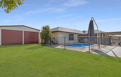 7 Bronton Way, Point Vernon, Qld 4655
