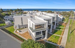 24-26 Great Ocean Road, Apollo Bay, Vic 3233
