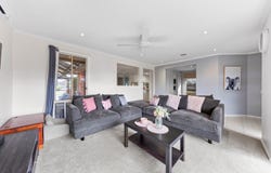 15 Ash Crescent, Pakenham, Vic 3810