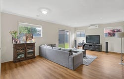 28 Miniata Way, Manor Lakes, Vic 3024