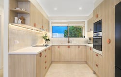 2/42A Greenacre Road, Wollongong, NSW 2500