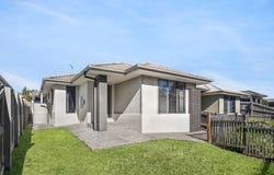 36 Sovereign Drive, Deebing Heights, Qld 4306