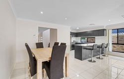 15 Flagstaff Place, Upper Kedron, Qld 4055
