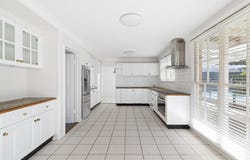 12 St Andrews Gate, Elanora Heights, NSW 2101