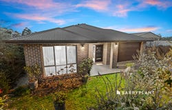 33 Wallace Crescent, Drouin, Vic 3818