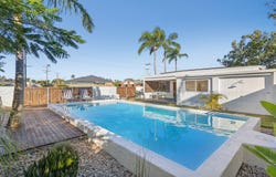 14 Lakes Drive, Tweed Heads West, NSW 2485