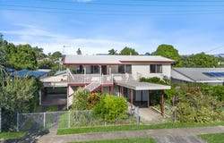 6 Schneider Avenue, Labrador, Qld 4215