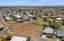 3 Kybra Way, Baynton, WA 6714
