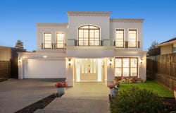8 Castle Close, Glen Waverley, Vic 3150