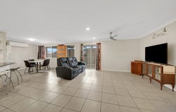 193 Sun Valley Road, Kin Kora, Qld 4680