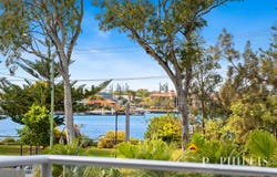 6/8-10 Victor Avenue, Paradise Point, Qld 4216