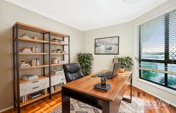 1 Yellowstone Court, Flinders View, Qld 4305