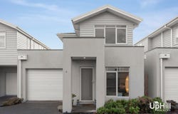 4 Sunnyoaks Lane, Hampton Park, Vic 3976