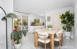 1/8 Ramsdale Street, Scarborough, WA 6019