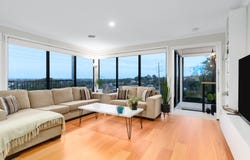 2/2 Premier Court, Highton, Vic 3216