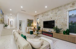 15 Caravel Court, Raby Bay, Qld 4163