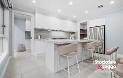 1 Pimbial Court, Hadfield, Vic 3046