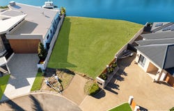 57 Poinciana Place, Jacobs Well, Qld 4208