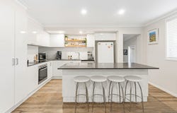 17 Coates Street, Kearneys Spring, Qld 4350