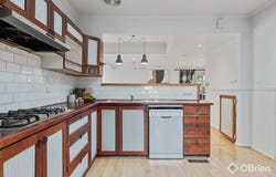 13 Aubrey Grove, Boronia, Vic 3155