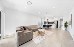 14 Killuna Way, Jordan Springs, NSW 2747
