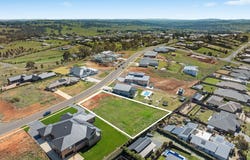 19 Kanzi Close, Orange, NSW 2800