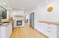 28 Lawrence Drive, Berwick, Vic 3806