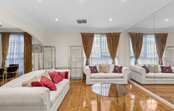 8 Traphina Court, Oakleigh South, Vic 3167