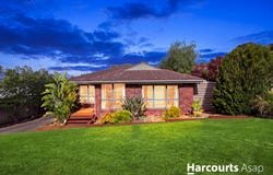 8 Grove End Road, Endeavour Hills, Vic 3802