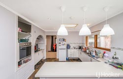 2 Camborne Way, Thornlie, WA 6108