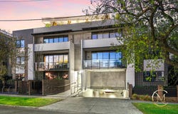 306/82 Bulla Road, Strathmore, Vic 3041