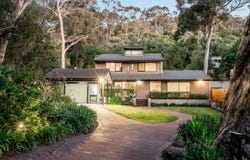 5 Grevillea Crescent, Stonyfell, SA 5066