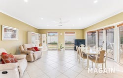 4 Autumn Court, Woodcroft, SA 5162